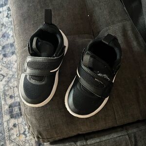 Toddler size 8c shoe